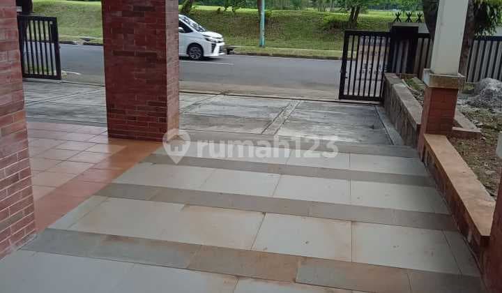 Cool and nice house for sale in Lippo Cikarang, ready to live in. Good price