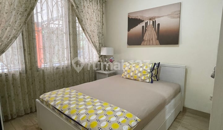 Cool and nice house for rent in Lippo Cikarang, ready to live in. Good price.