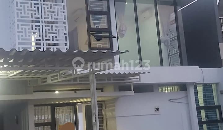 Cool and nice house for rent in Lippo Cikarang, ready to live in. Affordable price