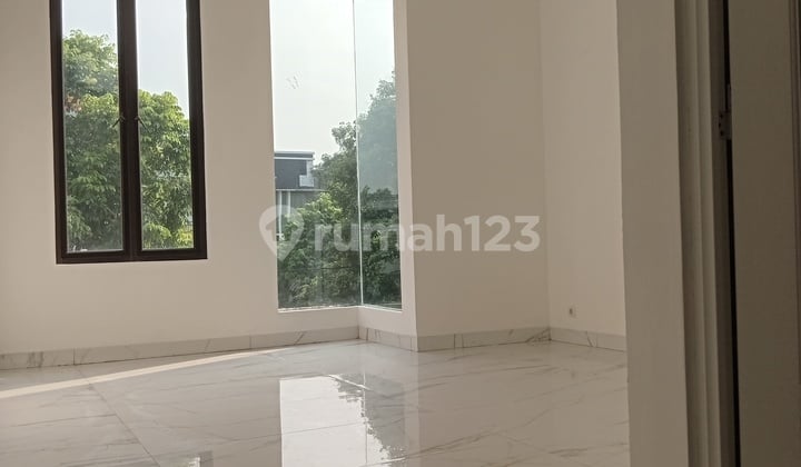 Cool and nice house for rent have 5 room bed in Lippo Cikarang, ready to live in. Affordable price