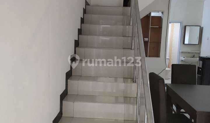 Di Jual rumah keren and nice full finiture lantai 2 siap huni