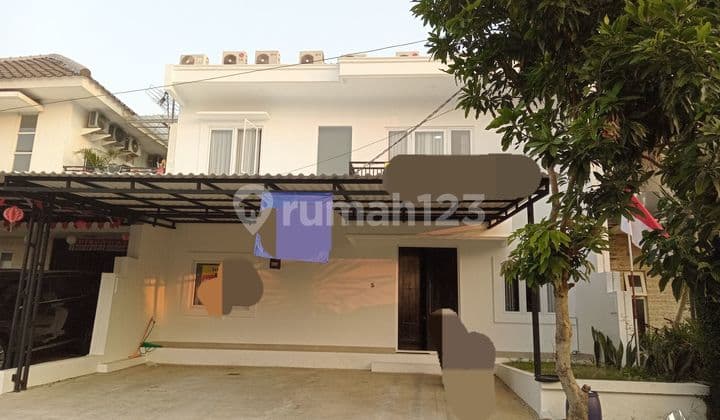 Di Sewa rumah Keren and Nice 8 Kamar tidur