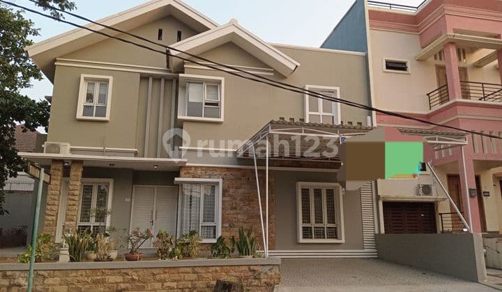 Di Sewa Rumah keren And Nice Fasilitas Kolam Renang