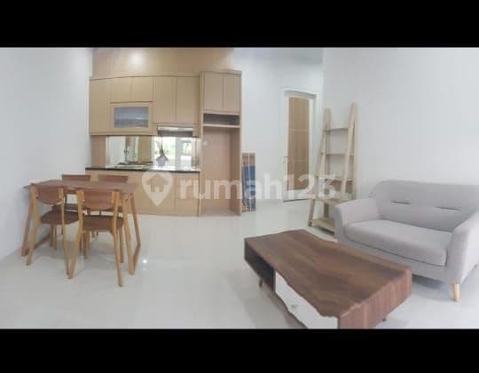 Cool and nice house for rent full ft have 8 room bed in Lippo Cikarang, ready to live in. Good price