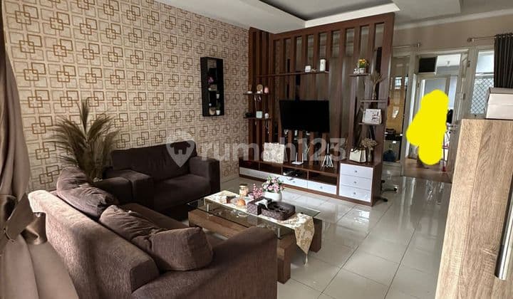Cool and nice house for rent in Lippo Cikarang, ready to live in. Affordable price