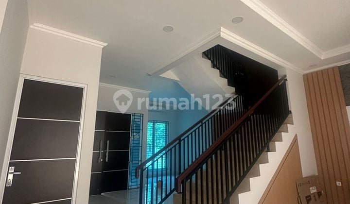 Cool and nice house for sale in Lippo Cikarang, ready to live in. Affordable price