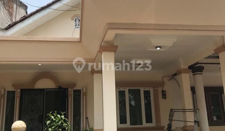Cool and nice house for sale in Lippo Cikarang, ready to live in. Affordable price