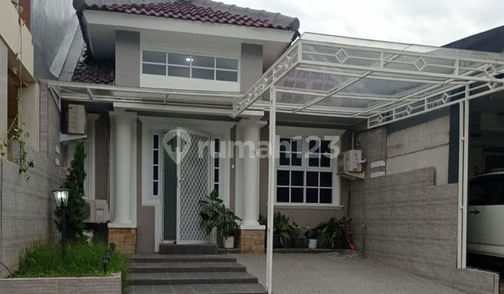 Cool and nice house for sale in Lippo Cikarang, ready to live in. Affordable price