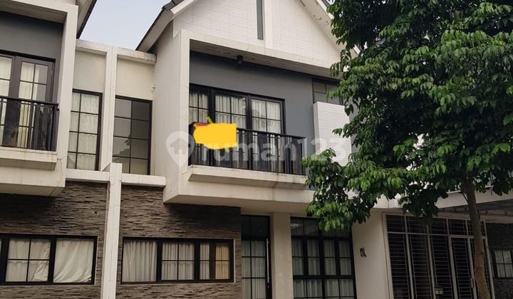 Cool and nice house for sale in Lippo Cikarang, ready to live in. Affordable price.