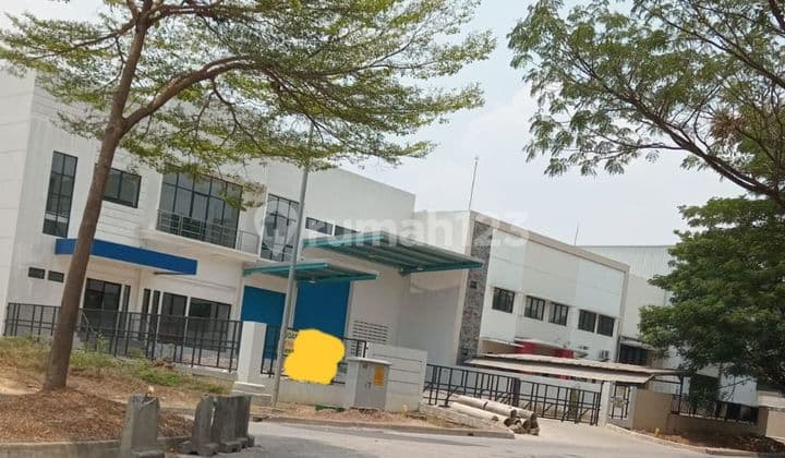Cool and nice for Rent in warehouses or factories in the Lippo Cikarang industrial area. Good prices and negotiable until deal.