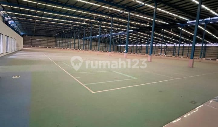 Beautiful View and Cool and Nice for Sale in Warehouses or Factories in the Lippo Cikarang Area.