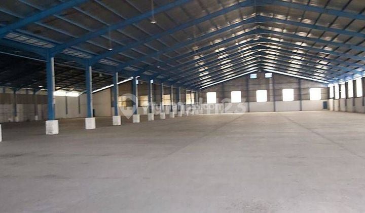 Cool and nice warehouses and factories in the Lippo Cikarang area for sale.
