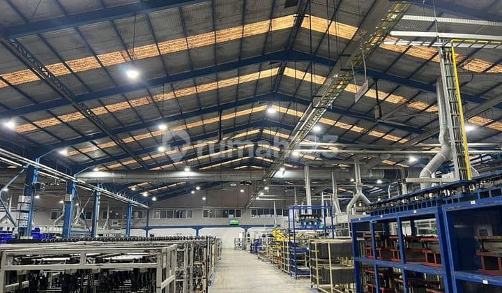 Cool, Luxurious And Nice For Rent. Warehouse Or Factory In Delta Silicoun In The Lippo Cikarang Industrial Area. Ready To Use, Completed Renovation