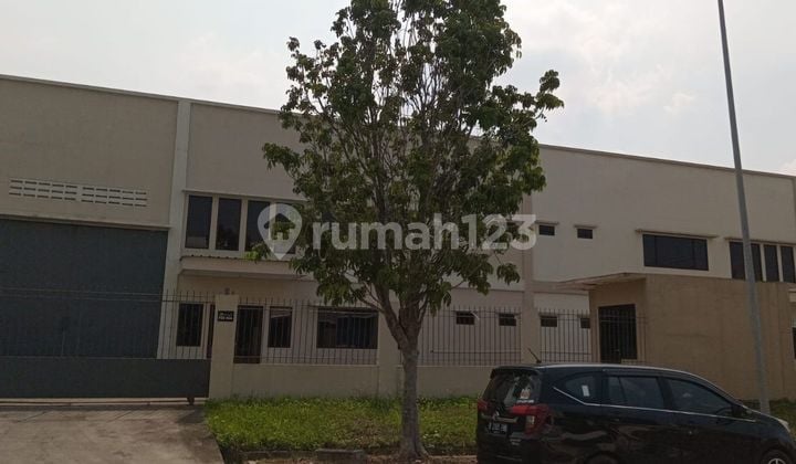 Cool, Luxurious, Ideal for renting a new warehouse or factory.. Ready to use in the Lippo Cikarang area.. Cool, Luxurious, Ideal for renting a new warehouse or factory.. Ready to use in the Lippo Cikarang area..