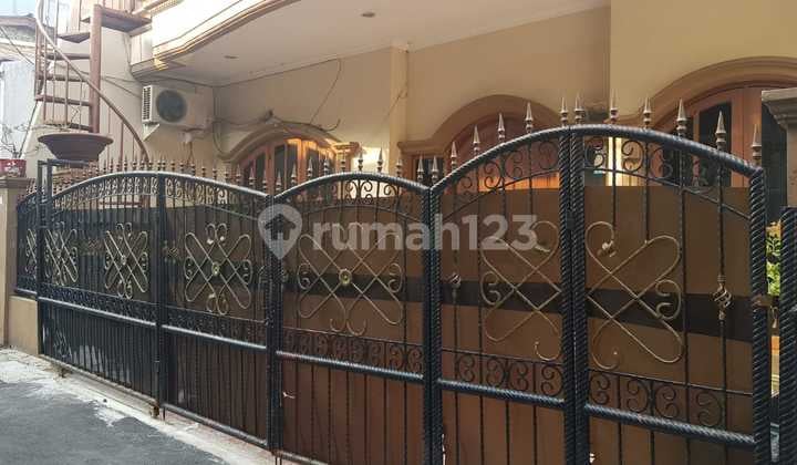 Dijual.rumah. 2 Lantai Di.sunter Agung