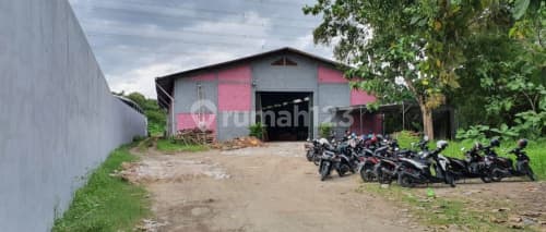 Land and Warehouse for Sale in the Pedurungan Area (A4742)