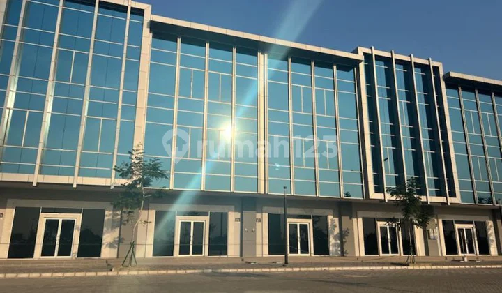 Disewa Rukan 3.5 Lantai PIK 2 Soho Wall Street 8 x 18 Disewa Rukan 3.5 Lantai PIK 2 Soho Wall Street 8 x 18