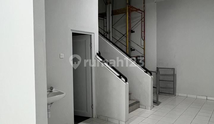 DIJUAL Ruko Mangga Dua Mall Luas 6 x 15 Ada Lift