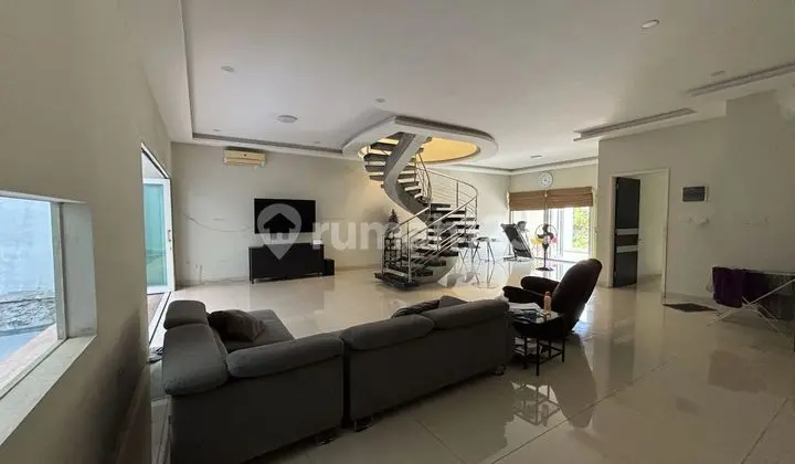 FOR SALE Grisenda Garden House Size 10 x 22 HGB
