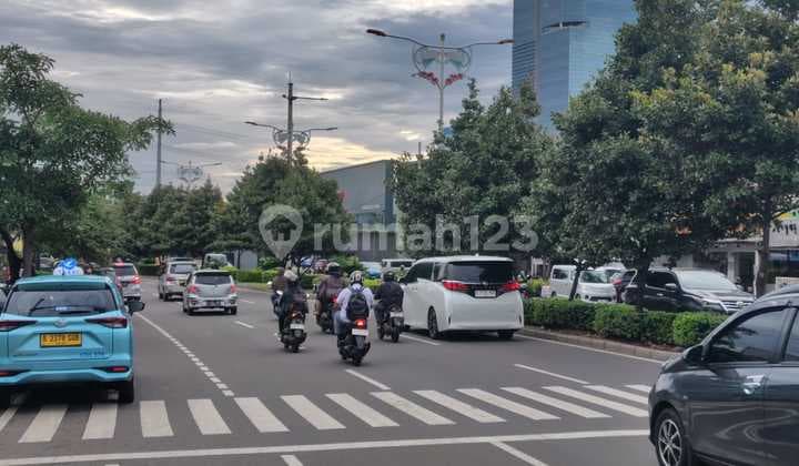 DIJUAL Kavling di Puri Kembangan Luas Total 2402 m2 SHM Strategis