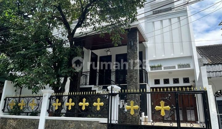 Dijual Rumah di Pejompongan Luas 10 X 20 SHM Full Furnished