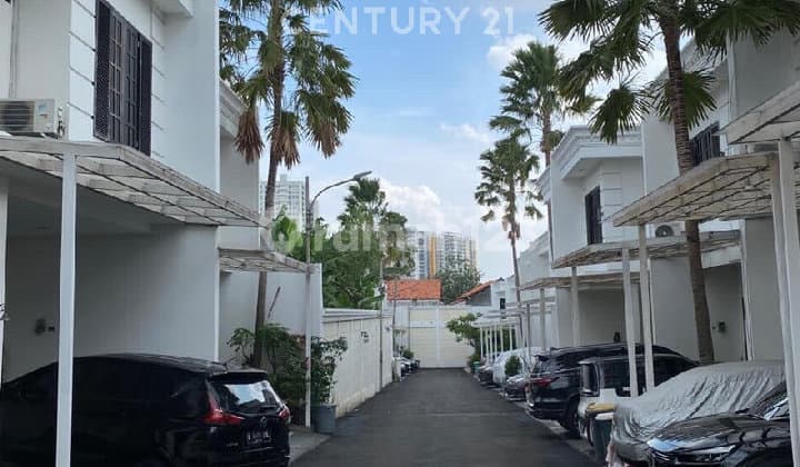 Hidden Gem! Rumah Cluster Cantik & Nyaman di Jantung Lebak Bulus