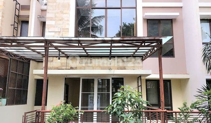 Rumah BSD Cluster Primavera Foresta Double Decker 3 Lantai