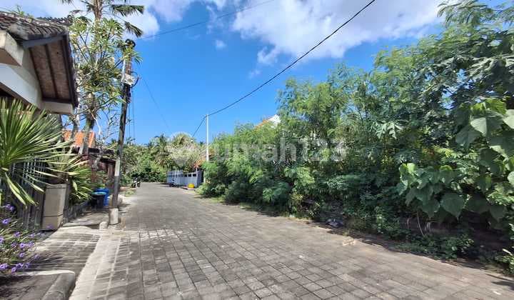 Tanah Luas 745 m2 di Dalam Komplek Perumahan Mewah Gianyar