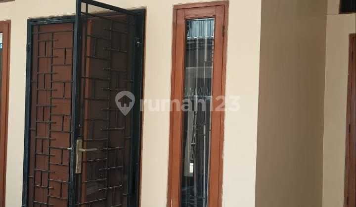 Dijual Rumah 2,5 Lantai di Pondok Kelapa Jakarta Timur
