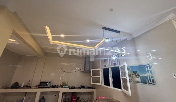 Disewakan Rumah Semi Furnish di Cipinang Indah Jakarta Timur