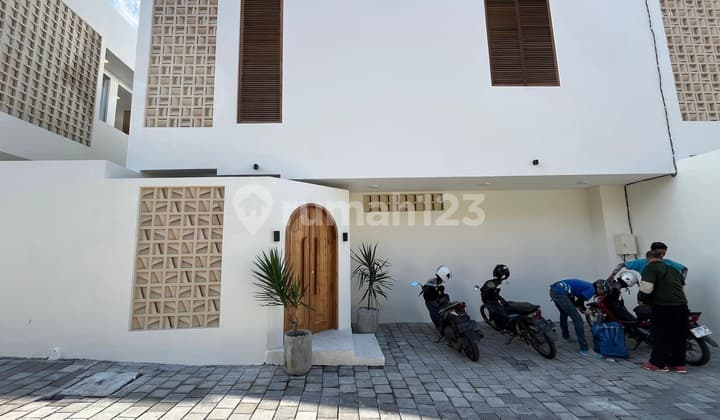 New Ready Villa Fully Furnished Di Canggu Dekat Pantai Berawa