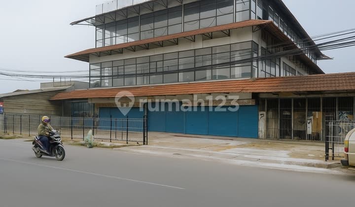 Bangunan Gedung di Cimone Tangerang Banten