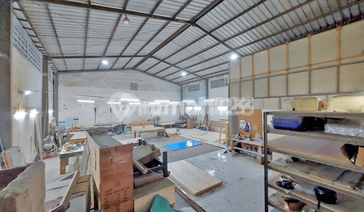 Murah Gudang Kokoh Pinggir Jalan Raya Kamal Dekat Akses Tol Cengkareng