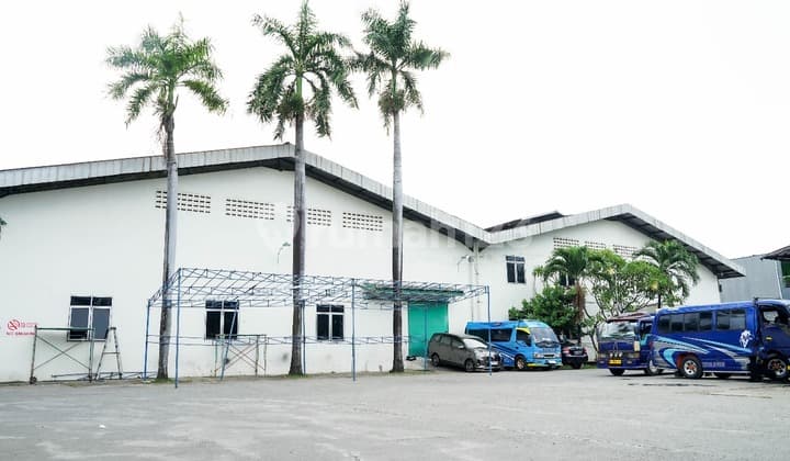 Dijual Gudang + Kantor Daan Mogot Jurumudi Tangerang - Akses Kontainer 40", Lahan 3,3 Ha