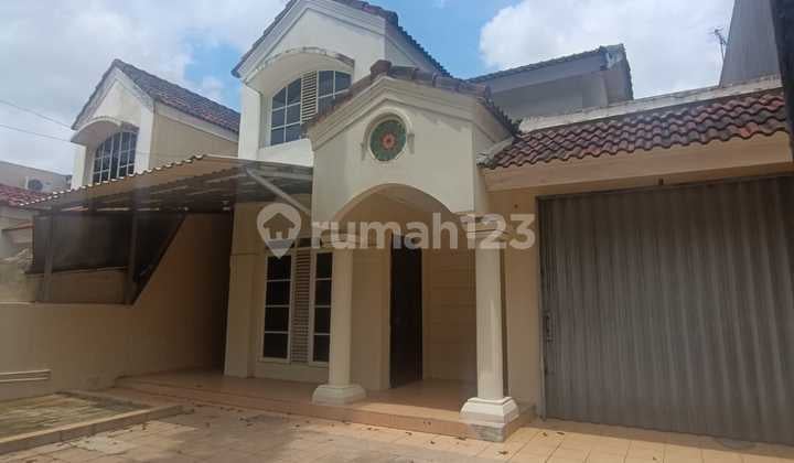 For Rent House Sector 7B Gading Serpong - LB 150 m², 3+1 BR, Main Road