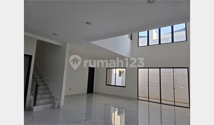 Exclusive Pasir Putih PIK 2 House for Rent, Size 10x20, Brand New