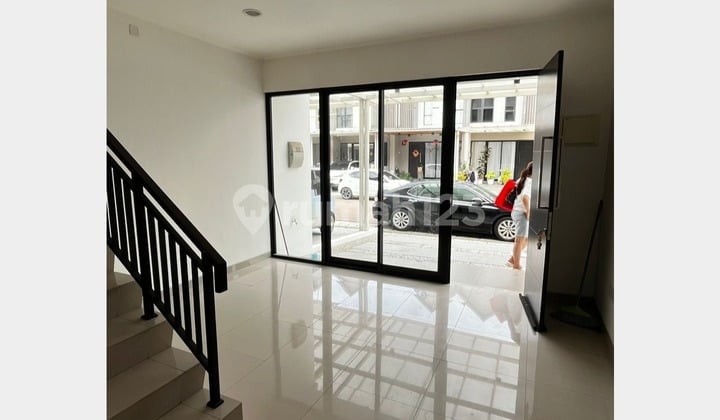 Disewa Rumah Pik 2 Uk 4,5X12,5 Kosongan 2 Lantai Ready Huni