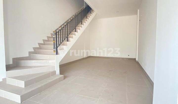 Disewakan Murah Ruko Milenial Pik 2 Uk 4.5X12