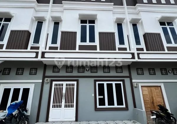 Dijual Rumah baru dengan interior cantik di daerah Pancing