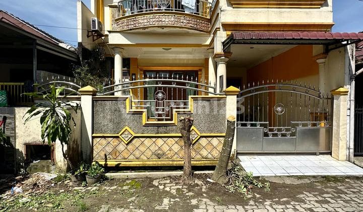 Rumah Rumah Besar Dalam Komplek Deli Graha Medan Johor