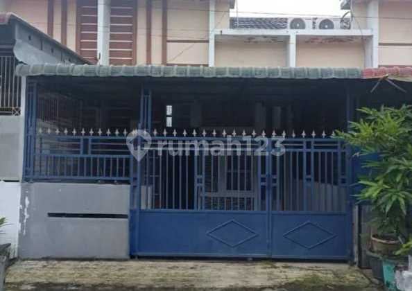 Dijual Rumah Dalam Komplek 1,5 Tingkat Semi Furnished