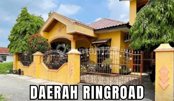 Dijual Rumah Besar Dekat Ringroad City Walks Mall Siap Huni