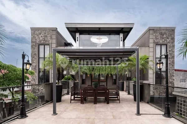 Rumah Sultan Dijual Murah Full Furnish Banyak Fasilitas Pribadi