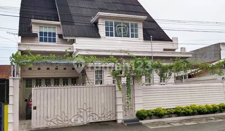Dijual Rumah Cantik Mewah Daerah Medan Baru