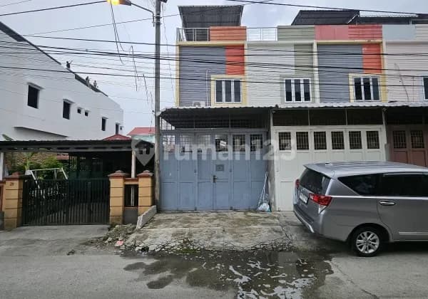 Dijual Rumah Full Furnish dekat Cemara Asri