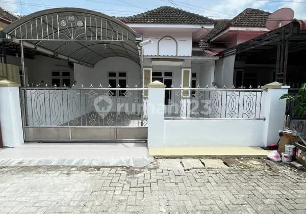 Dijual rumah cantik semi furnish minilalist di Johor