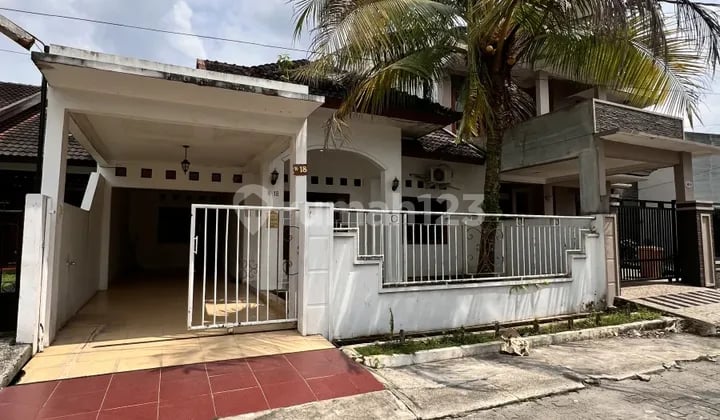 Rumah Permanen Bebas Banjir di Komplek Tasbih 1 Setiabudi