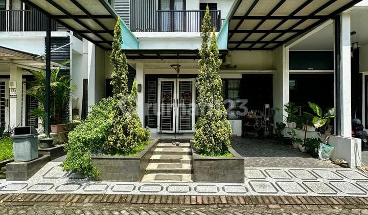 Dijual Rumah Cantik Full Funish di Komplek Elit Taman Asoka Asri