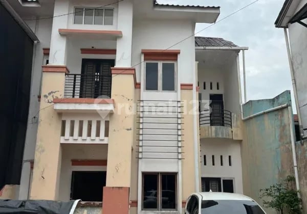 Dijual Rumah Dalam Komplek daerah SM Raja Medan Amplas