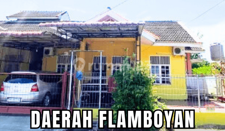 Dijual Rumah Bagus Dalam Komplek Waikiki Posisi Hook